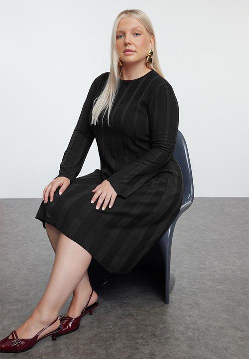 Trendyol - Black ribbed crew neck knitwear dress