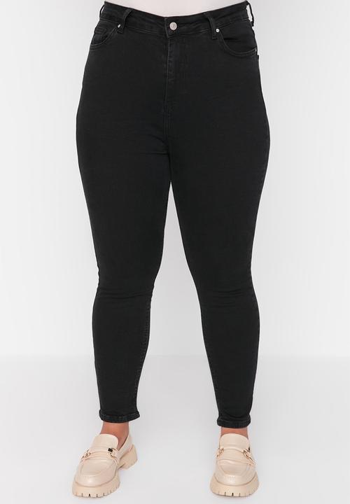 Trendyol - Plus Black High Waist Flexible Skinny Jeans
