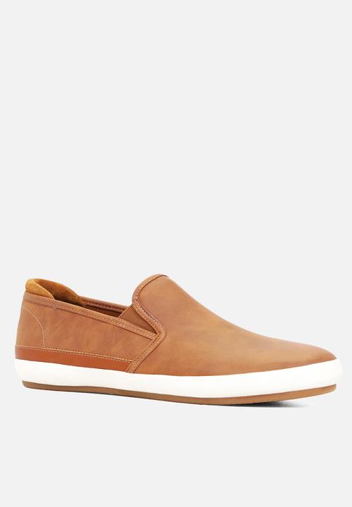 womens cognac slip on shoes