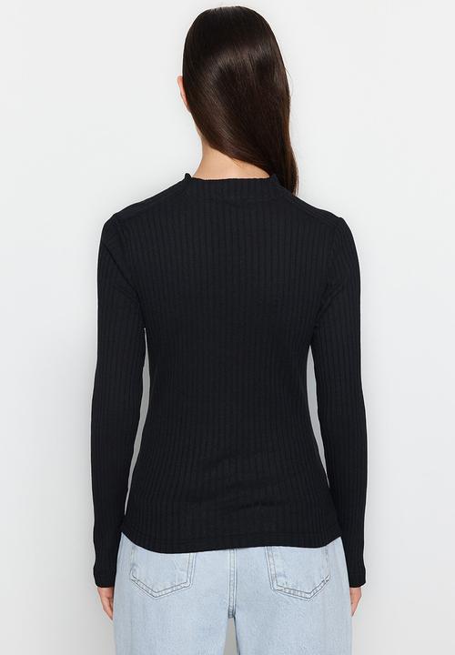 Trendyol - Regular zippered collar regular pattern knitted fitted body - black