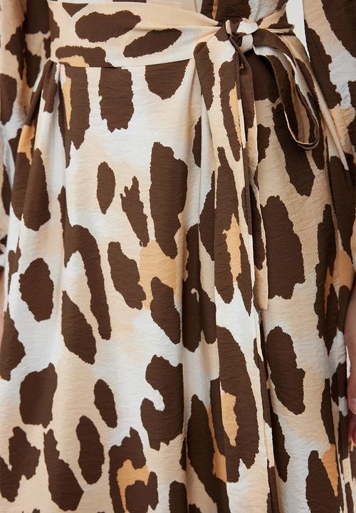 Trendyol - Leopard Sleeve Woven Dress - Brown 