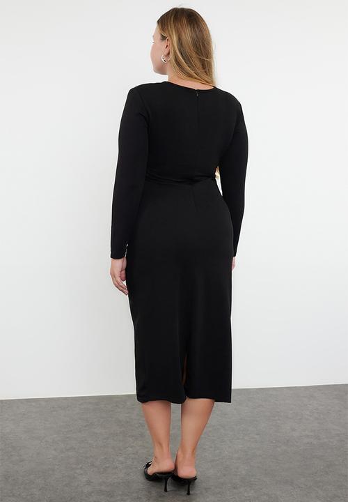 Trendyol - Gather detailed shift knitted plus size dress - black 