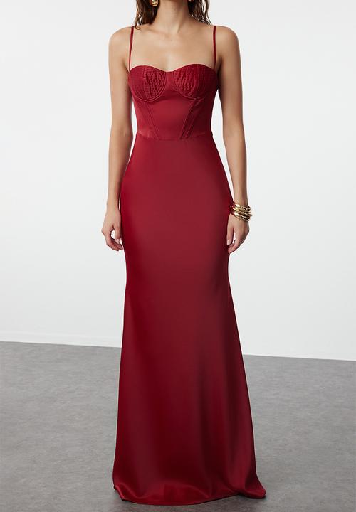Trendyol - Fish Cut Evening Dress - Burgundy 