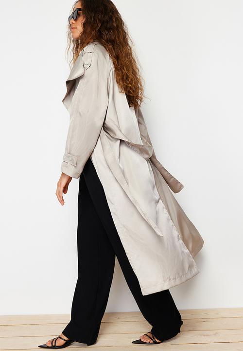 Trendyol - Oversize Wide-Cut Collar Button Shiny Belted Trench Coat - Beige 