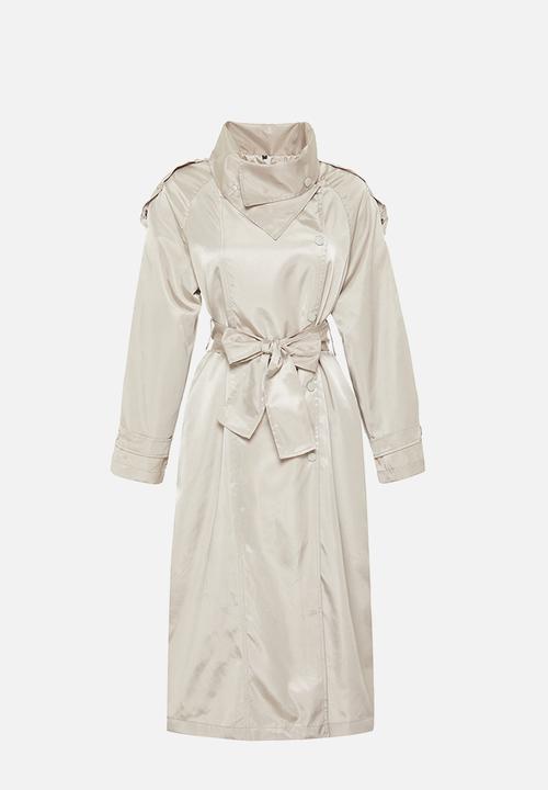 Trendyol - Oversize Wide-Cut Collar Button Shiny Belted Trench Coat - Beige 