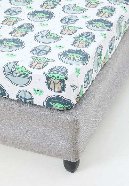 Disney - Mandalorian - The Cutest Bounty 3 Piece Reversible Bed Set - Multi