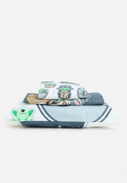 Disney - Mandalorian - The Cutest Bounty 3 Piece Reversible Bed Set - Multi