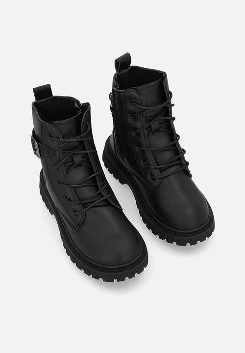 Pop Candy - Buckle strap lace up boots - black