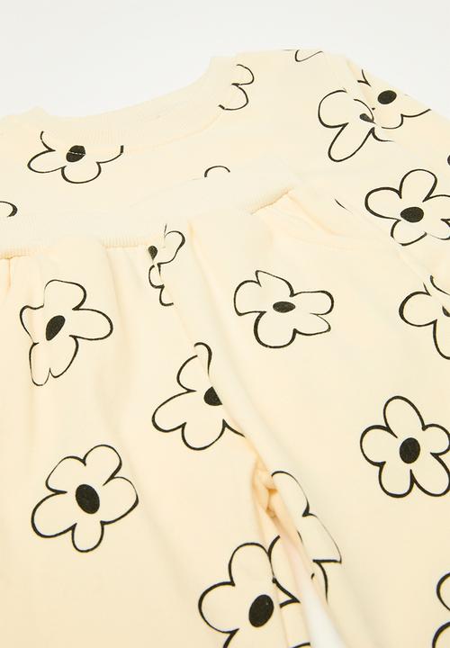 Pop Candy - Floral top & bottom set - ecru & black