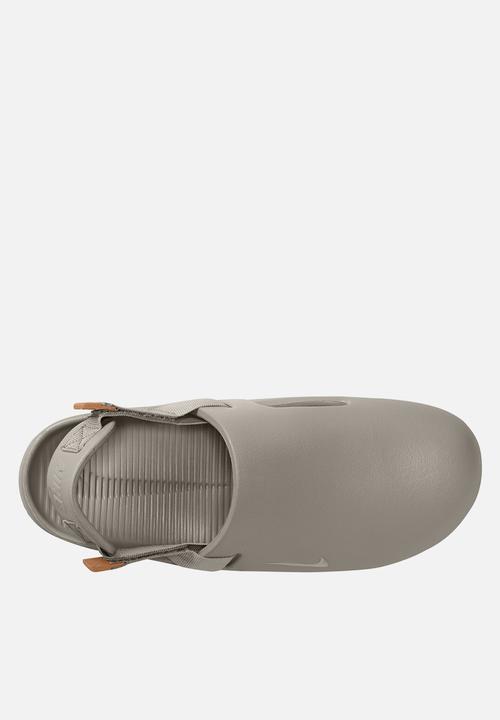 Nike - Nike Calm