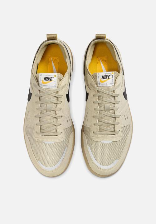 Nike - NIKE C1TY