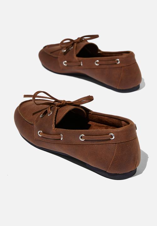 Cotton On - Billie Boat Shoe - Brown Disstressed