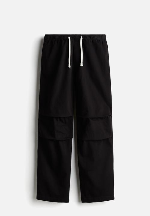 H&M - Loose fit twill trousers - black
