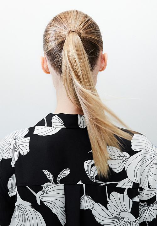 H&M - Long-sleeved shirt - black & white floral