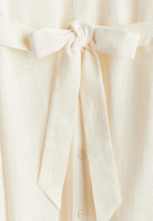 H&M - Oversized tie-belt dress - cream