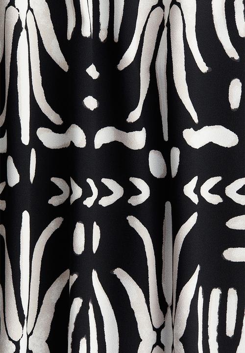 H&M - A-line dress - black & white patterned