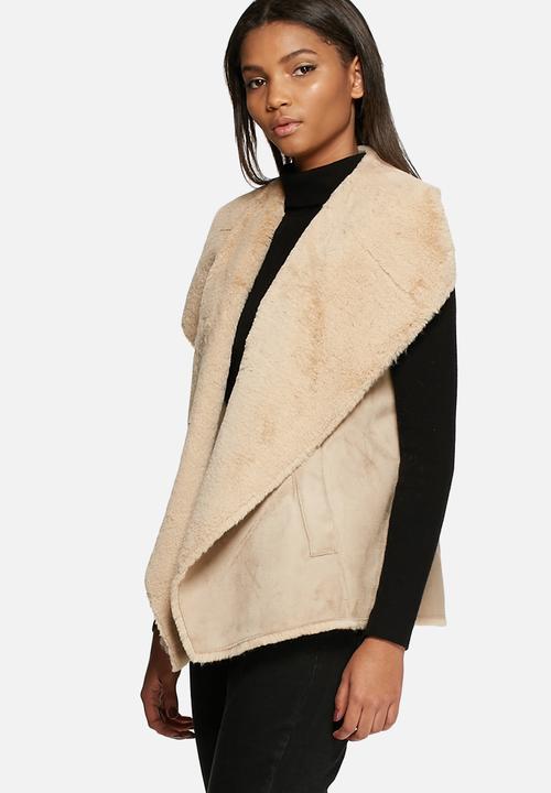 VILA - Sherpa waistcoat