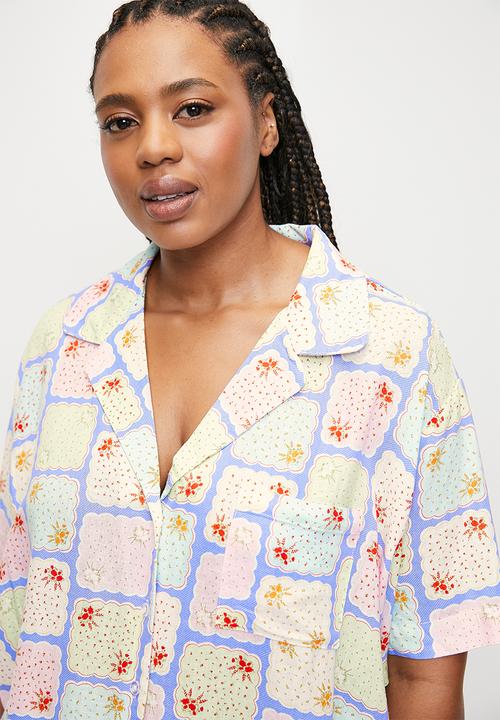 Cotton On - Plus Body Woven Sleep Set - Hayley Handkerchief Print