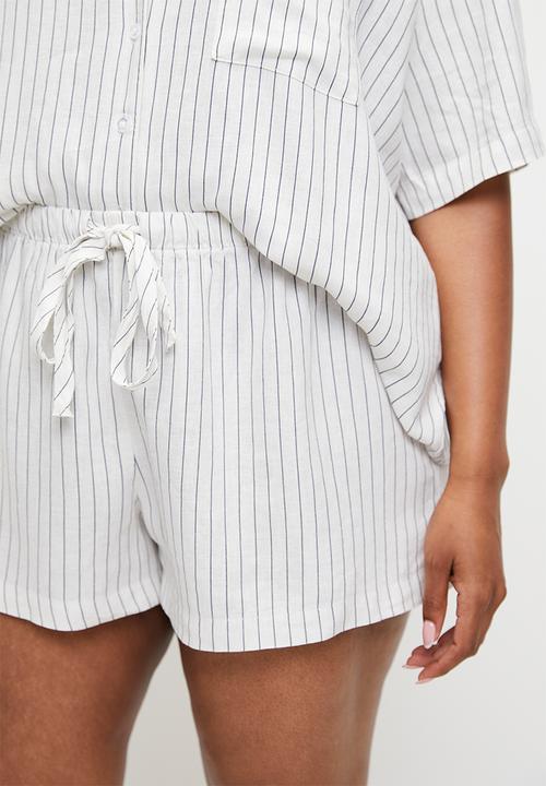 Cotton On - Plus Body Woven Sleep Set - Natural/Ebony Lee Stripe