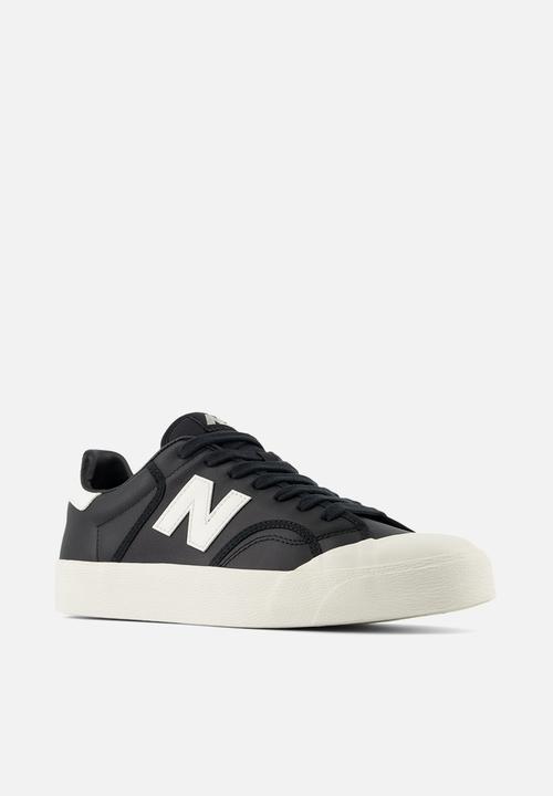 New Balance  - BB100 v1