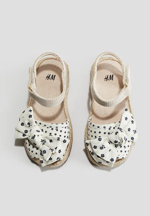 H&M - Ankle-strap sandals - white floral 