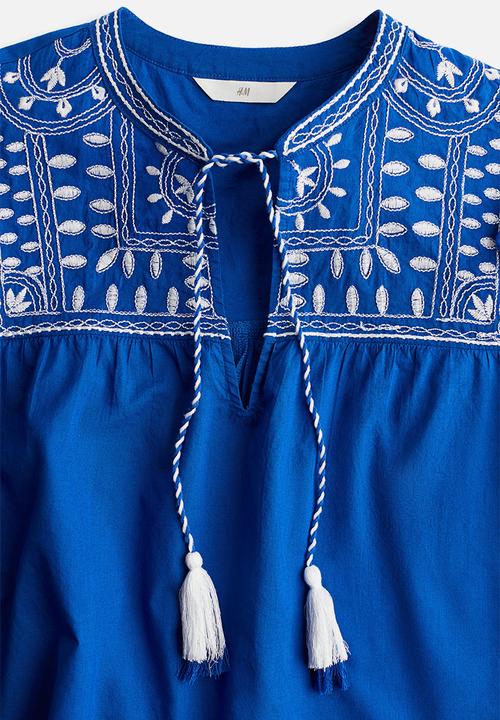 H&M - Embroidered cotton blouse - blue & white 