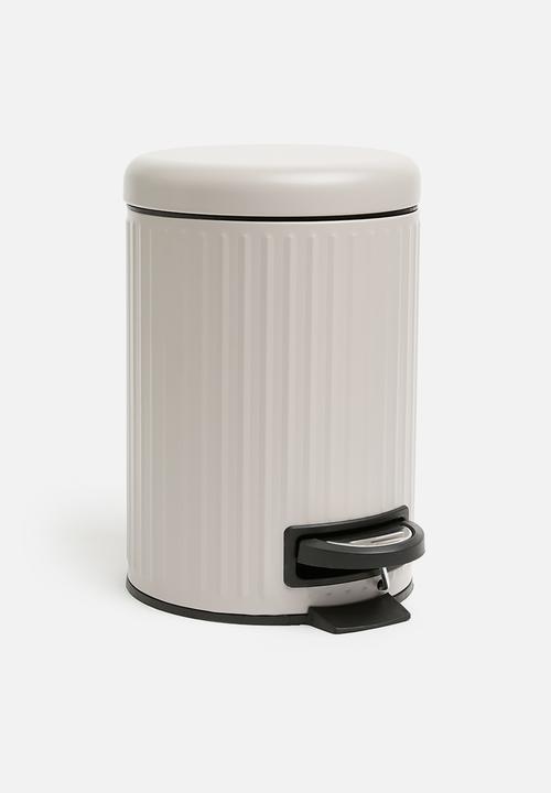 Bathroom Solutions - Ribbed pedal bin - beige
