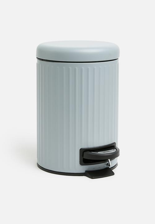 Bathroom Solutions - Ribbed pedal bin - blue