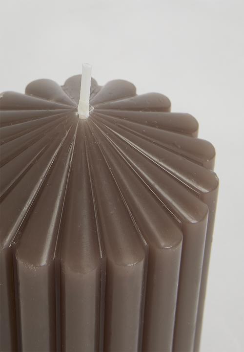 H&S - Reeded pillar candle - grey