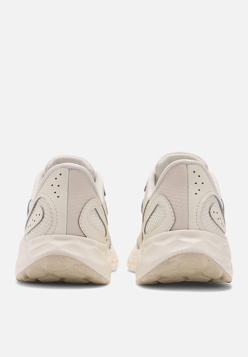 New Balance  - Arishi Lux v4