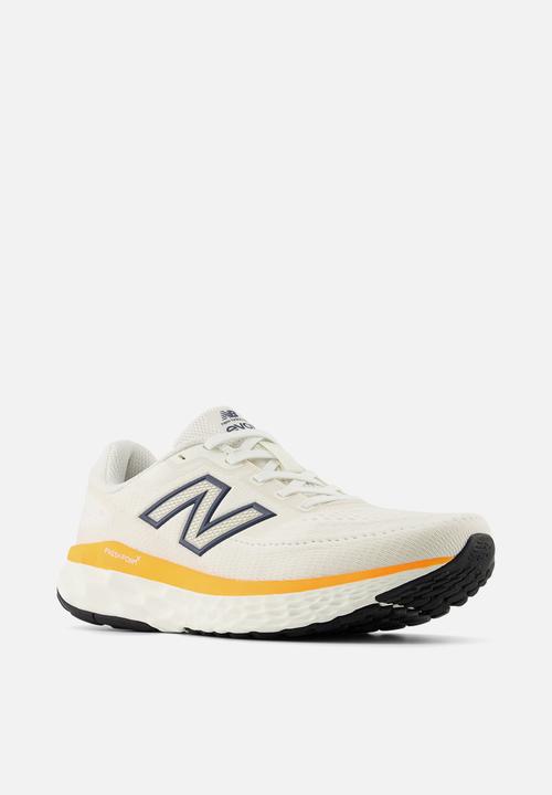 New Balance  - FRESH FOAM EVOZ v4