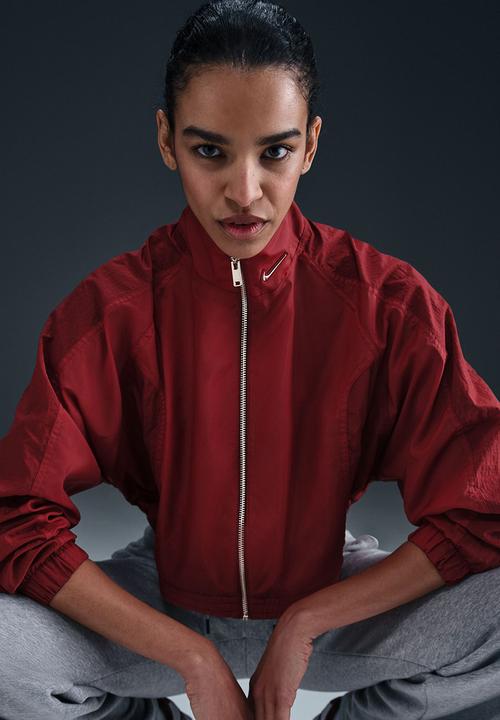 Nike - Nike Woven Street Jacket - Team Red/Team Red