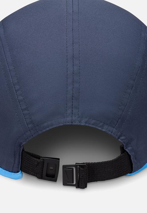 Nike - Nike Dri-FIT Fly