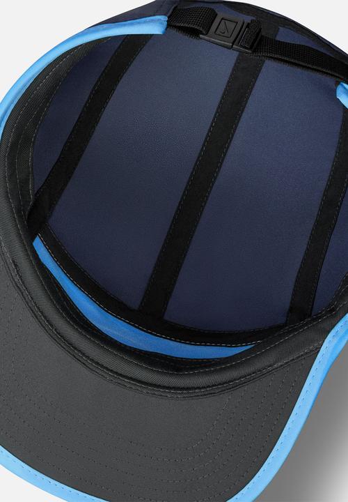 Nike - Nike Dri-FIT Fly