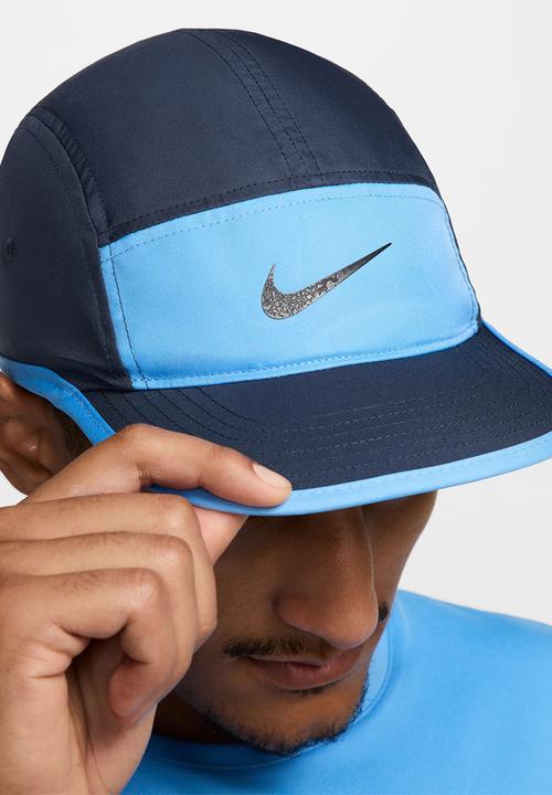 dark blue nike cap