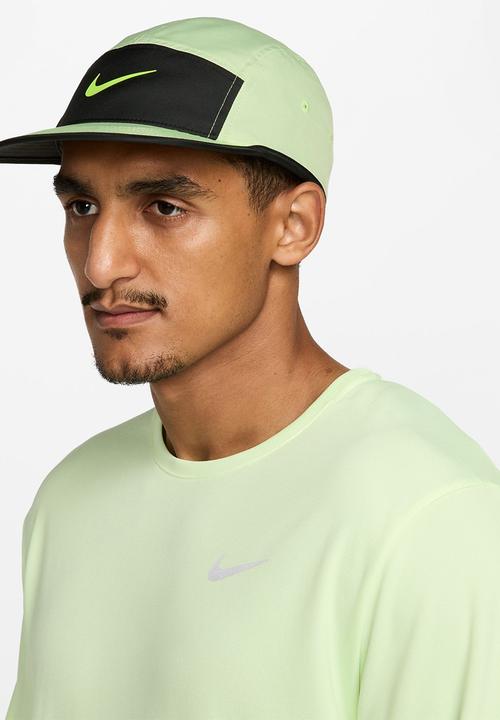 Nike - Nike Dri-FIT Fly