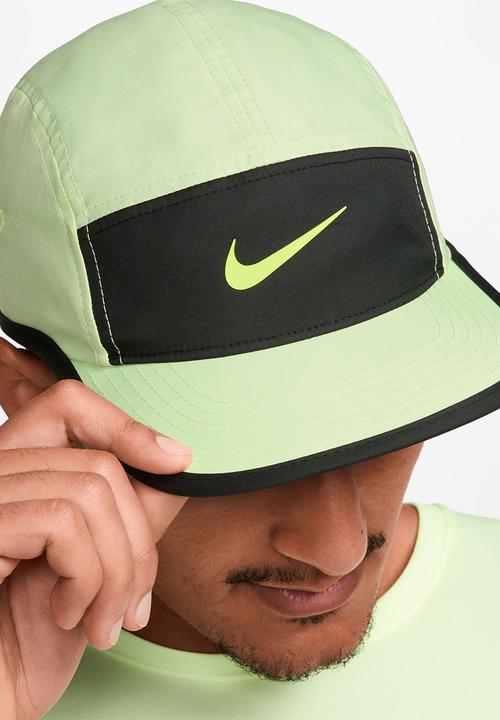 Nike - Nike Dri-FIT Fly
