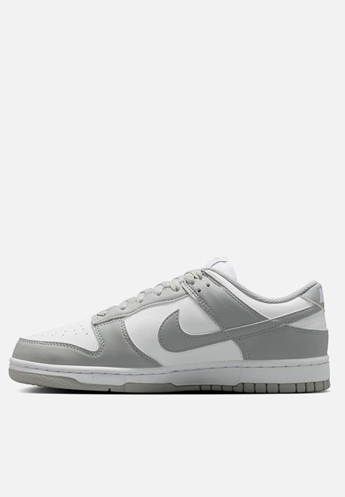 grey low dunk