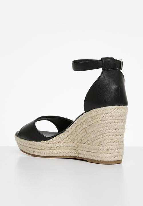 Cotton On - Luna single vamp  heel - black pebbled