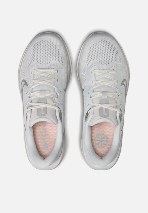 Nike - Nike Quest 6