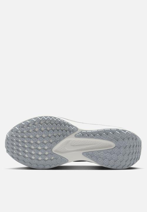 Nike - Nike Quest 6
