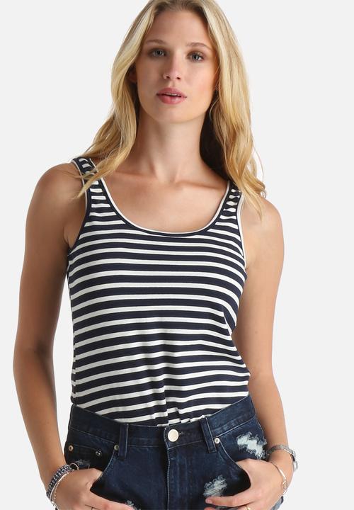 dailyfriday - Amy Essential Tank