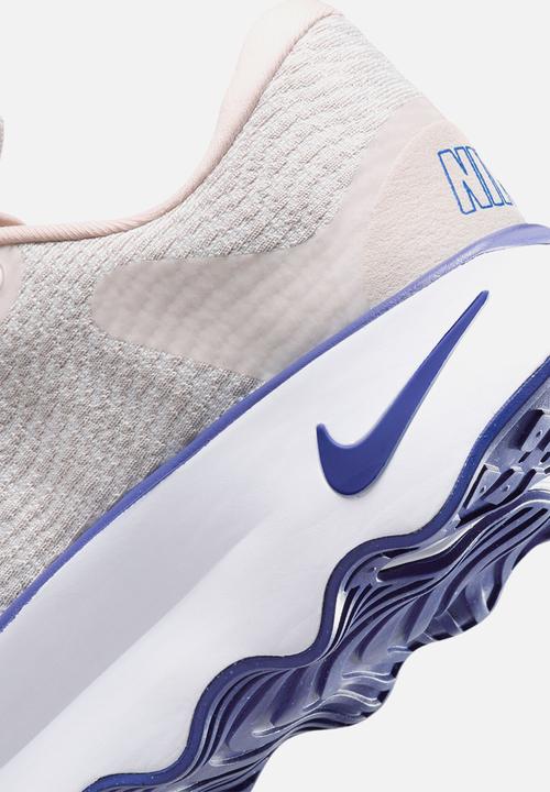 Nike - Nike Motiva