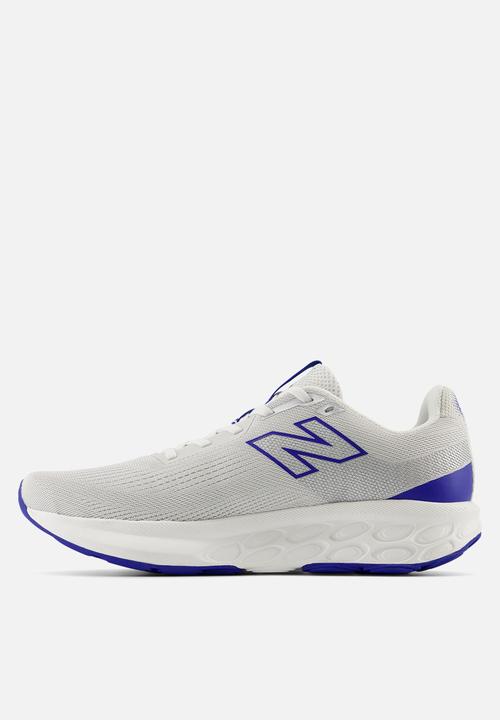 New Balance  - FRESH FOAM 520 v9