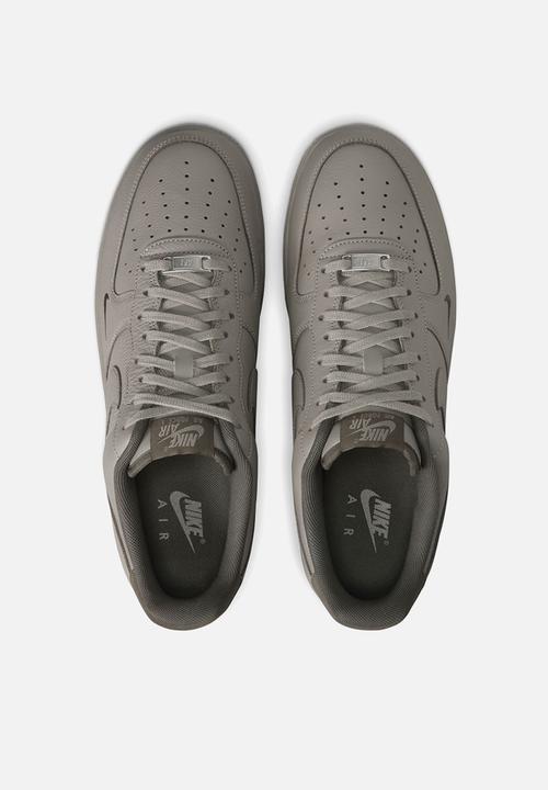 Nike - AIR FORCE 1 '07 LV8
