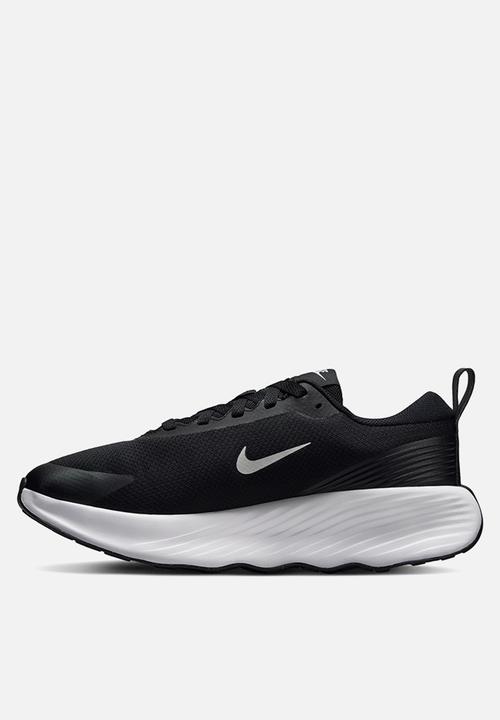Nike - Nike Legend Essential 4