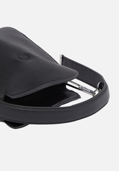 Calvin Klein - Soft sculpt mini bag - ck black