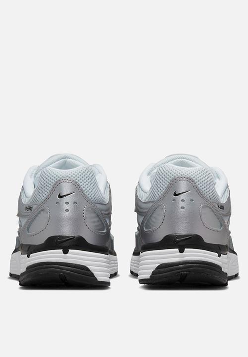 Nike - Nike P-6000