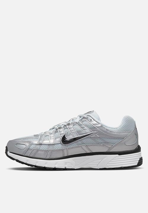Nike - Nike P-6000