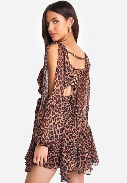 boohoo - Leopard Chiffon Lace Back Puff Sleeve Wrap Skater Dress - Brown